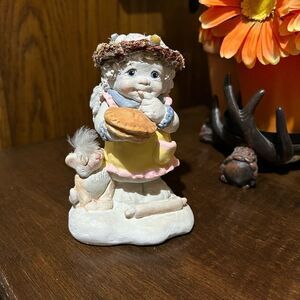 vintage '93 Dreamsicles figurine, girl cherub with pie & cat “now give thanks “